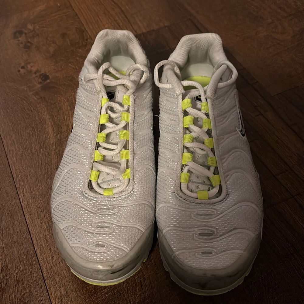 Nike air max shoes